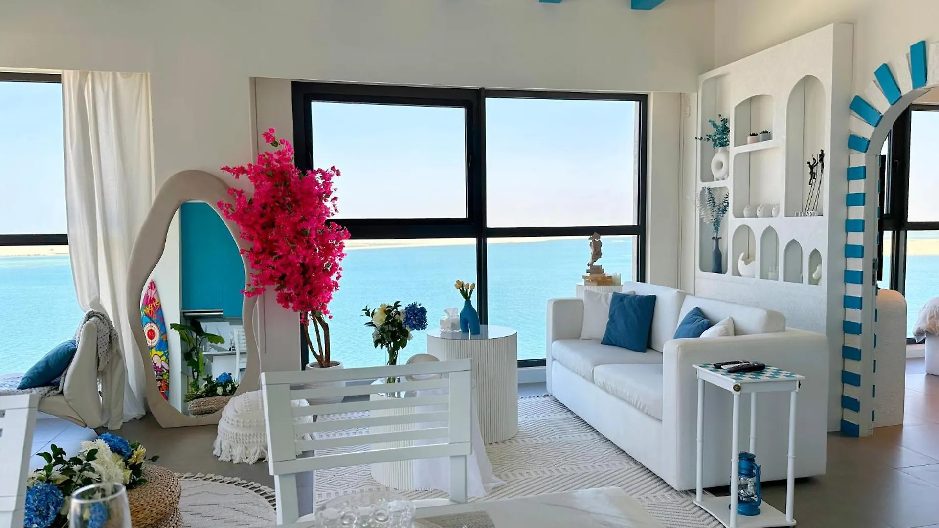 The Blue City - King Bed Abu Dhabi 0*,  Emirati Arabi Uniti